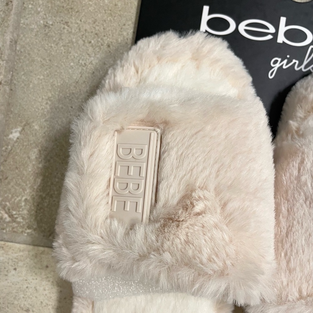 Bebe Girls Cream Fuzzy Slippers Bundle - Picture 3 of 7